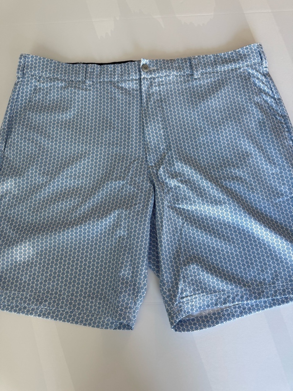 Men's Light Blue Patterned Flat-Front Shorts